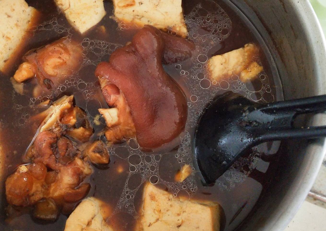 Cukiok (Kaki Babi Kuah), WAJIB COBA!