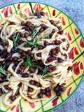 Sagne ‘ncannulate con i ceci neri