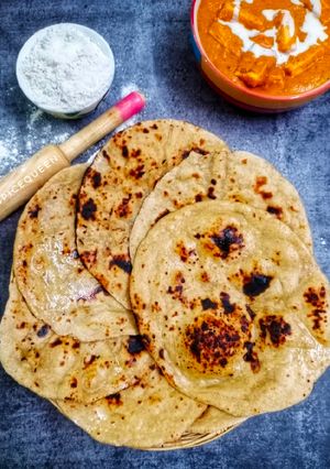 તંદુરી રોટી (Tandoori roti recipe in Gujarati) રેસીપી મુખ્ય ફોટો