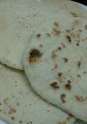 A picture of Arabic Khubus.