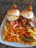 Chivito, "a la uruguaya", al pan