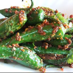 Stuffed Green Chillies A picture of Stuffed Green Chillies.