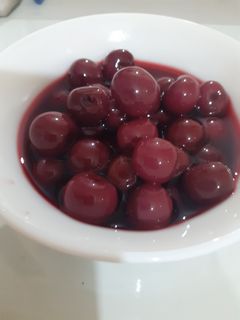 عکسی از دستور ترشی آلبالو 😋🍒