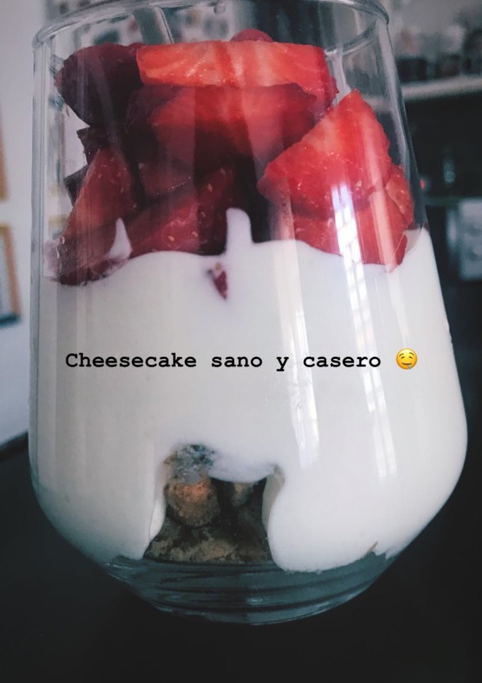 Una foto de Cheesecake casero, fácil, rápido y sano!!! 🌝
