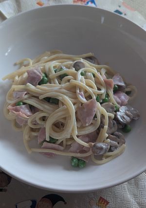 Szupergyors sonkás-gombás tészta recept fotója