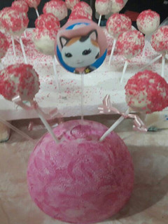 Una foto de Cake pops (chupetines de trufa y chocolate) fáciles