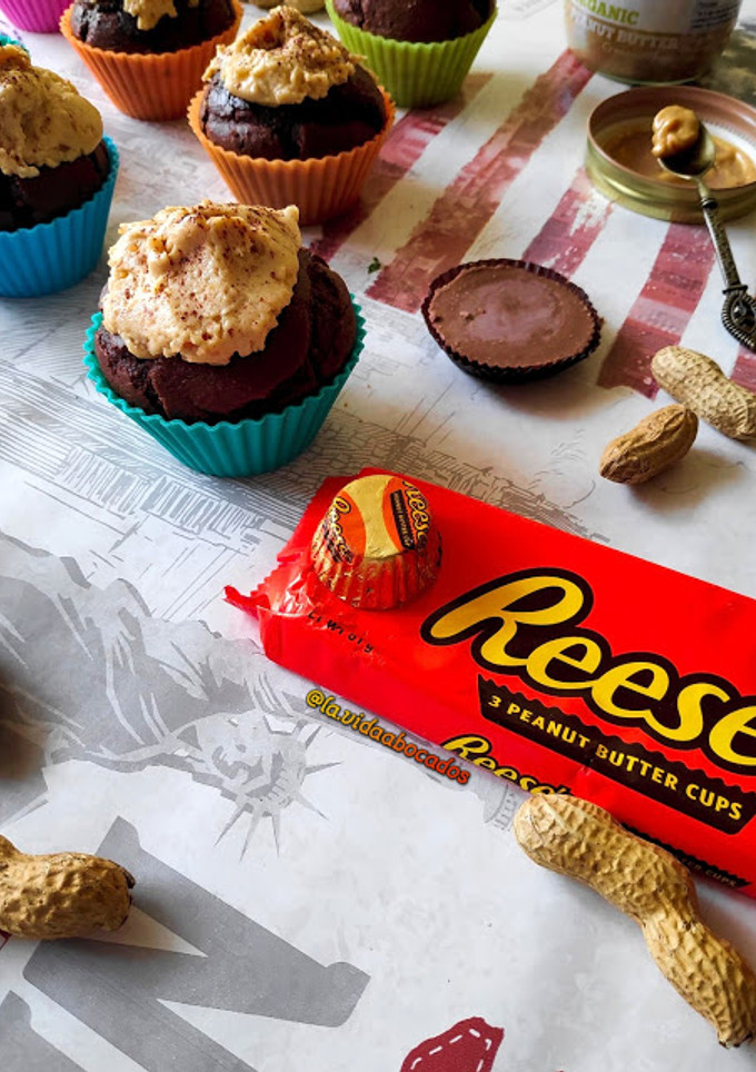 Una foto de REESE'S MUFFINS