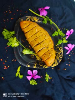 चिजी गार्लिक ब्रेड (chilli garlic bread recipe in Hindi) रेसिपी मुख्य फोटो