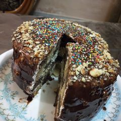 A picture of Eggless choco vanilla cake.
