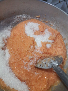 சேமியா கேசரி (semiya kesari recipe in tamil) செய்முறை முக்கிய புகைப்படம்