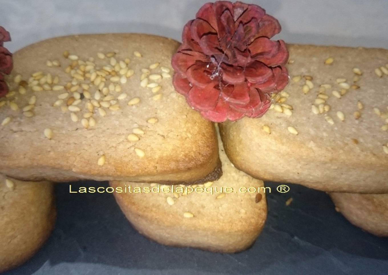 Polvorones de almendra y canela (thermomix)