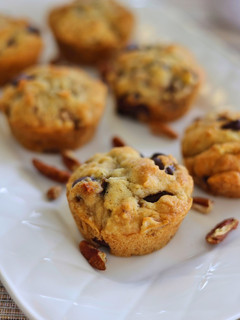 Una foto de Muffins de Banana y Chocolate! 🍌🍫 Fáciles y económicos