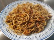 Una foto de comida peruana sopa seca