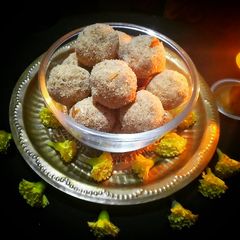 Rice ladoo A picture of Rice ladoo.