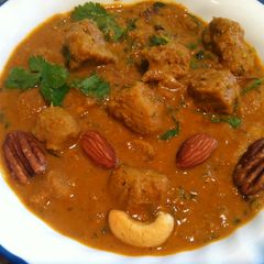 A picture of Soya Chunks Curry.