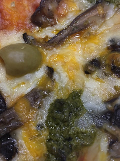 Una foto de Pizza de setas y pesto