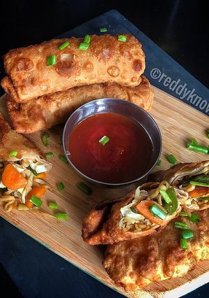 A picture of Whole wheat Veggie Spring Rolls.
