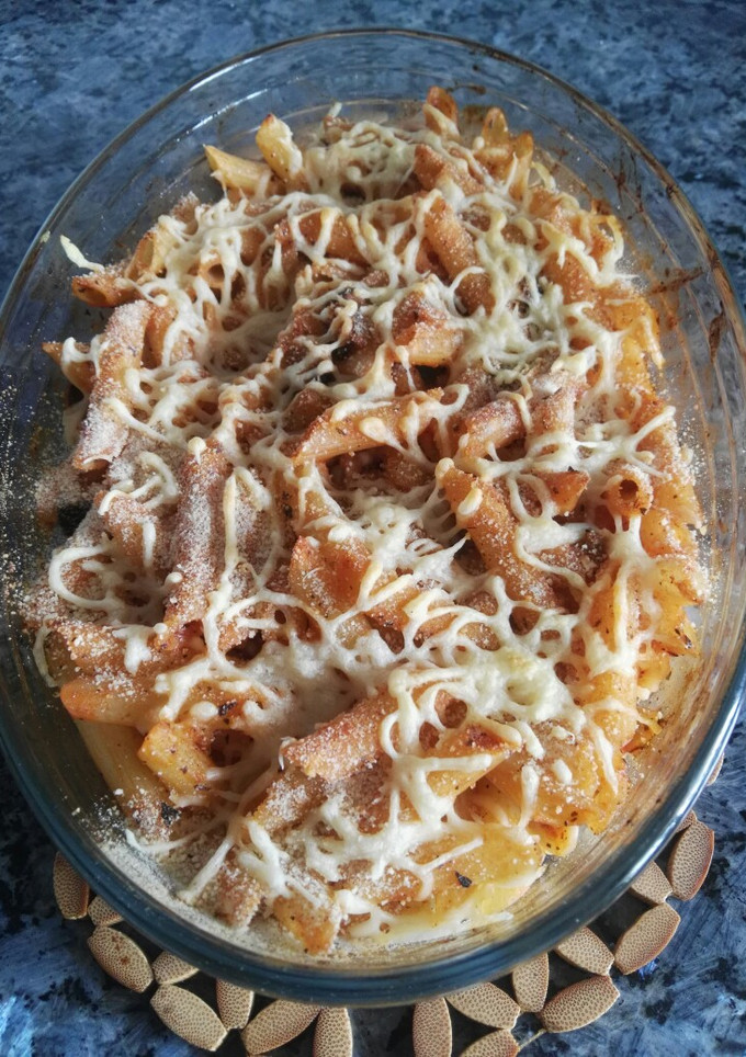 Una foto de Macarrones gratinados con berenjena