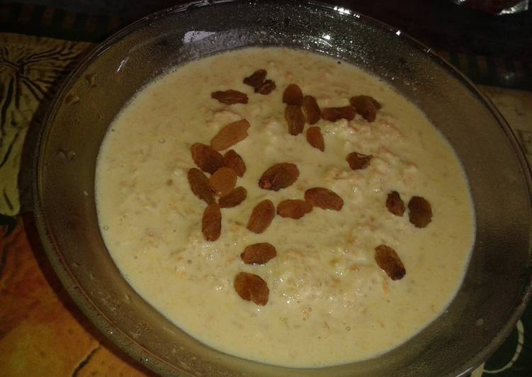 Rice and carrot kheer with jaggery