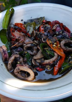 Foto resep Cumi masak tinta hitam