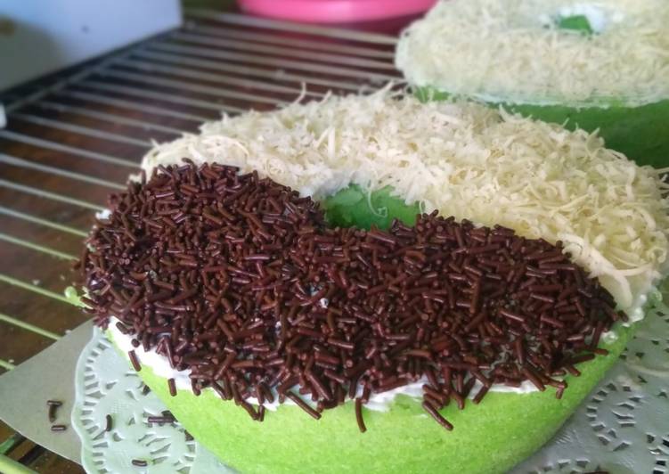 Langkah Mudah untuk Menyiapkan Cake pandan ala emak viol's Anti Gagal