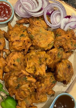 A picture of Mixed Vegetable Pakora.