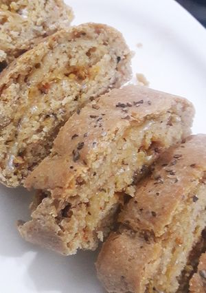 वीट फ़्लाउर ब्रेड (स्टफ गार्लिक & चीज) (Wheat flour bread (stuff garlic & cheese) recipe in Hindi) रेसिपी मुख्य फोटो