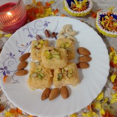 A picture of Kesari kalakand.
