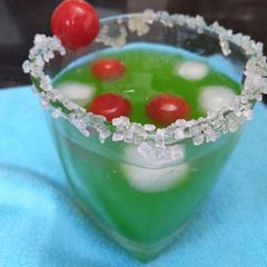 A picture of Mermaid Rum punch.