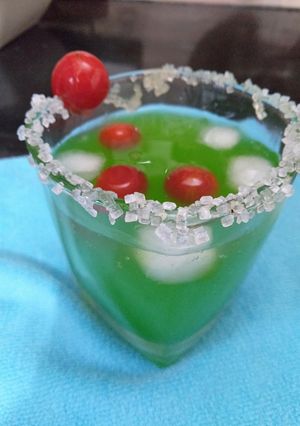 A picture of Mermaid Rum punch.