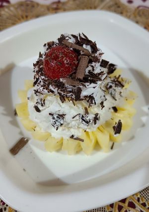 A picture of Pineapple sandwich.