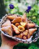 Bánh táo chiên giòn (Apple Fritters)