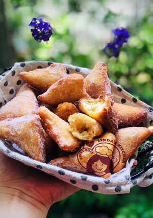 Hình của món Bánh táo chiên giòn (Apple Fritters).