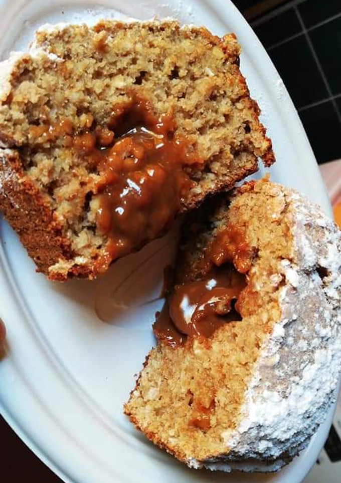 Una foto de Budín integral de banana, avena y dulce de leche