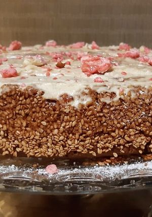 Une photo de Tahini Cake aux pralines roses❤❤❤