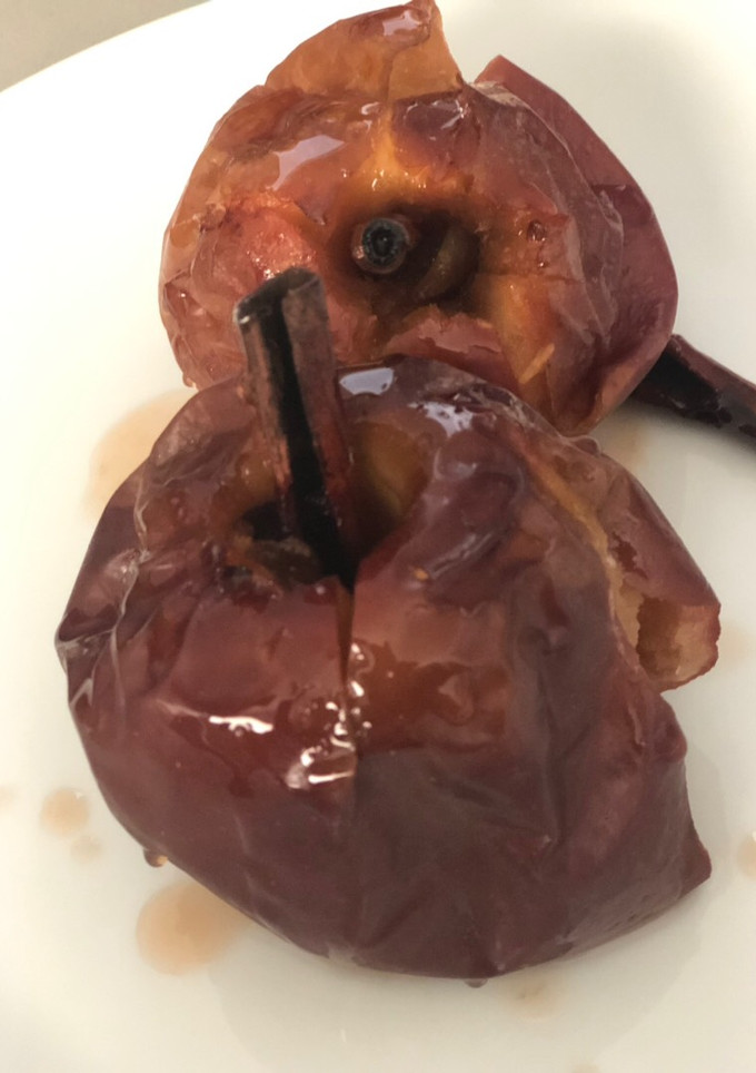 Una foto de Manzanas asadas con legendario