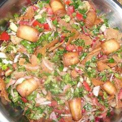 A picture of Fattoush my way.