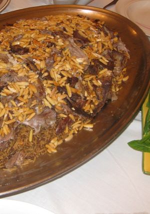 A picture of Ouzé - Rice and lamb.