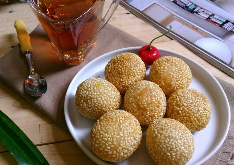 Resep Onde-onde Isi Ubi Jalar yang Menggugah Selera