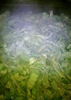Una foto de Fideos caseros de verdura