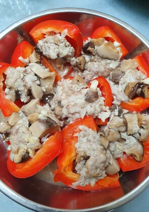 A picture of Steamed pork pepper bell.