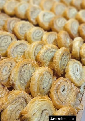 Una foto de Rollos hojaldradas de canela