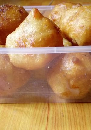 A picture of Spicy Puff puff😋.