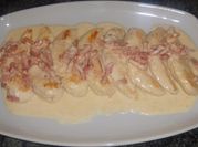 Una foto de salsa carbonara fácil