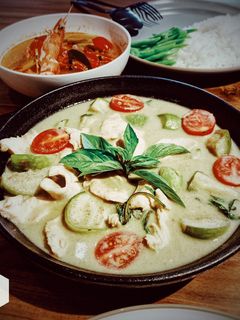 泰式綠咖喱雞 的食譜成品照片