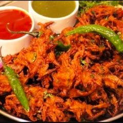 A picture of ડુંગળી ના ભજીયા.