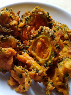 பாகற்காய் சிப்ஸ்(bittergourd chips recipe in tamil) செய்முறை முக்கிய புகைப்படம்