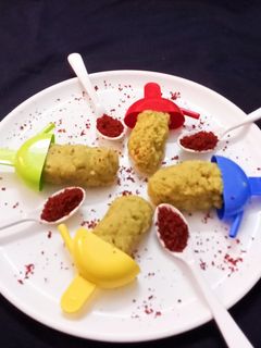 ખીચું (Khichu Recipe In Gujarati) રેસીપી મુખ્ય ફોટો