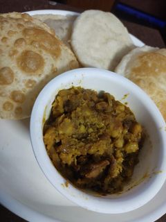 ছোলে ভাটুরে(Chole bhature recipe in Bengali) রেসিপির প্রধান ছবি