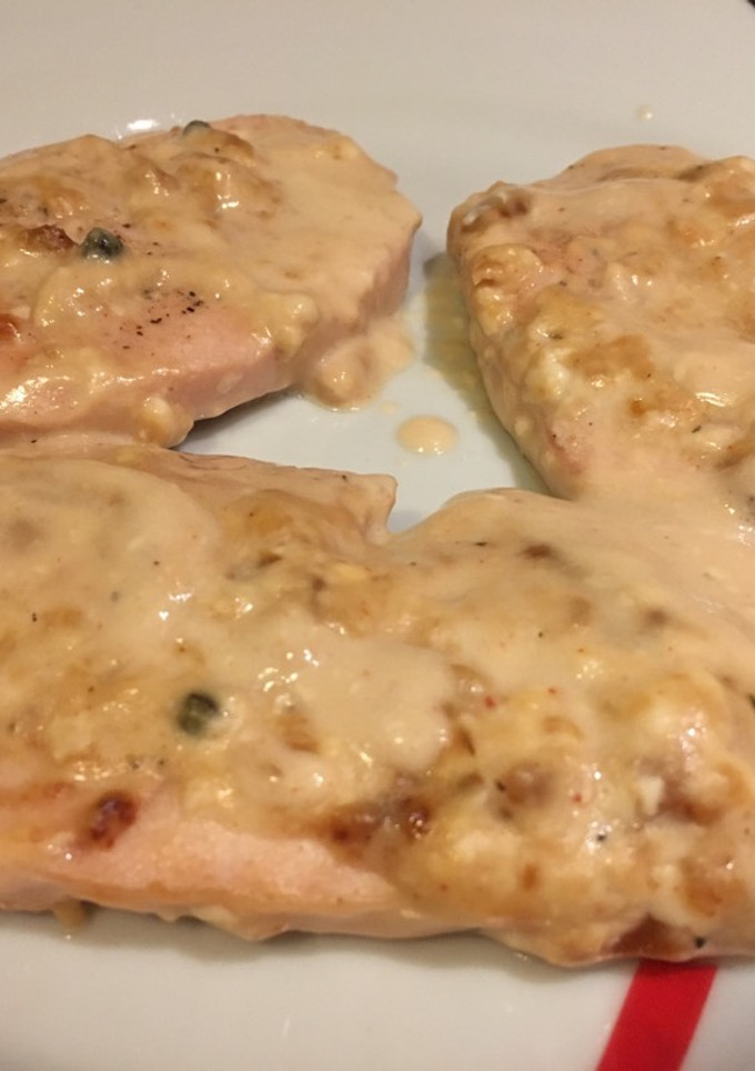 Una foto de Pechuga de pavo en salsa de pimienta verde